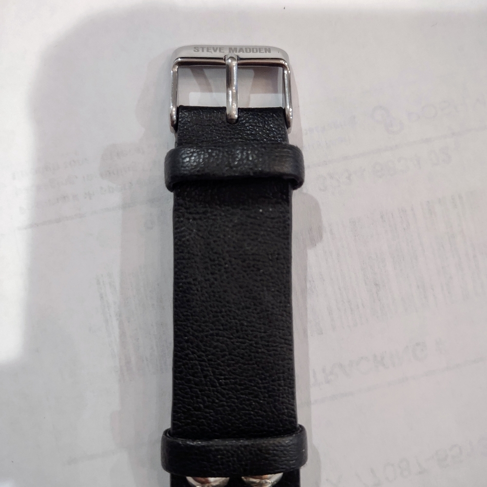 Watch - Picture 4 of 4
